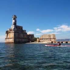 Faro di Torre Avalos