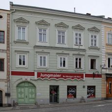 Stadtplatz 18