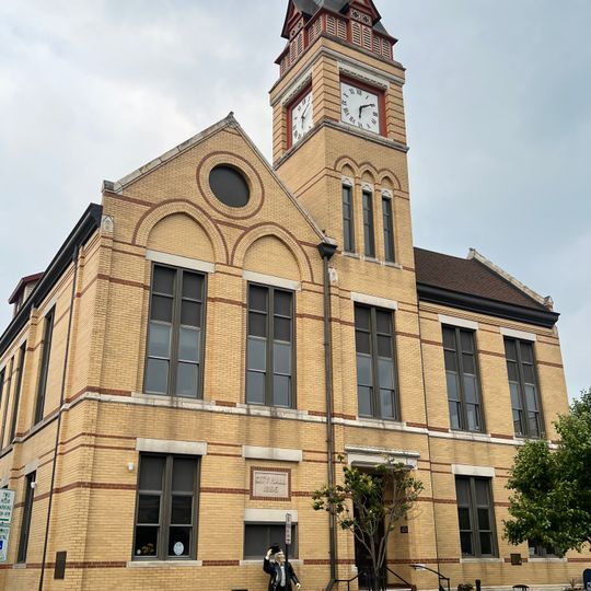 Oconomowoc City Hall