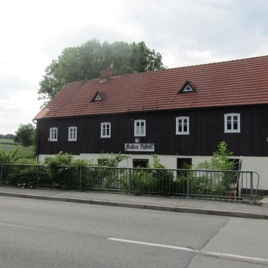 Gasthaus „Rätze-Mühle“ und Scheune Bischofswerdaer Straße 4