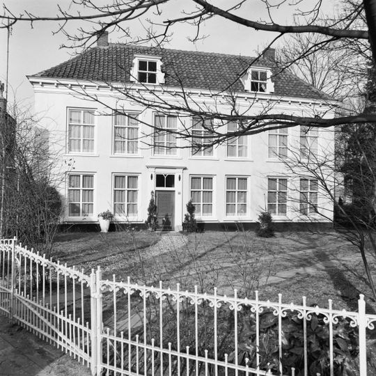 Dorpsstraat 2, Zoelmond