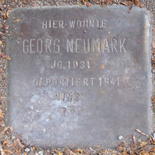 Stolperstein en memoria de Georg Neumark