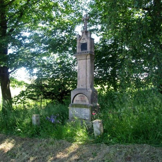 Kříž jižně od Pačína