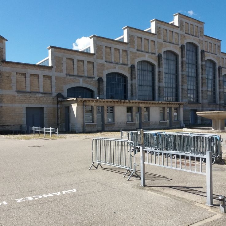 Halle Tony Garnier
