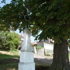 Kříž pod kostelem v Trhovém Štěpánově