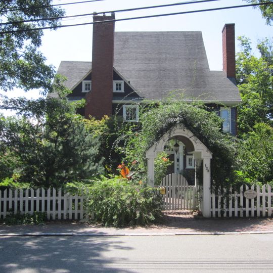 Chestnut Hill Historic District
