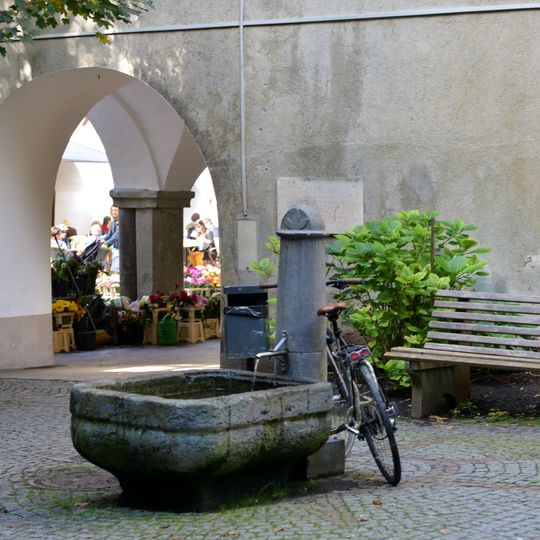 Brunnen