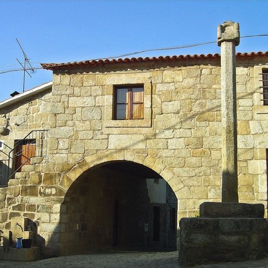 Antigos Paços do Concelho de Rio de Moinhos