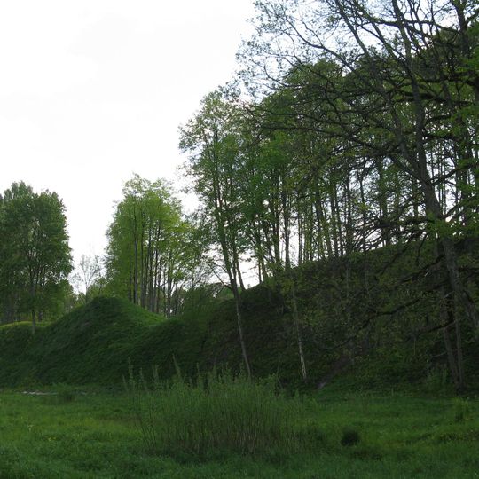 Molavėnai hillforts