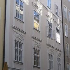 Schwarzenbergsches Kanonikatshaus, ehem. Höglwörtherhof, Domherrenhof