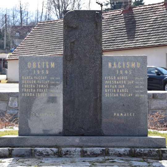 Válečný památník v Krasetíně