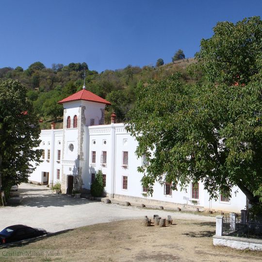 Arnota Monastery