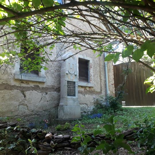 Památník ve Vidžíně