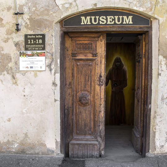 Exterior doors at Jelgavas iela 2, Kuldīga