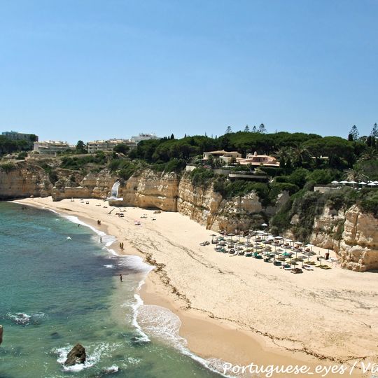 Praia da Cova Redonda