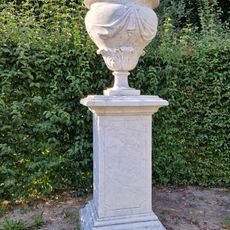 Vase am Parkgraben (links)