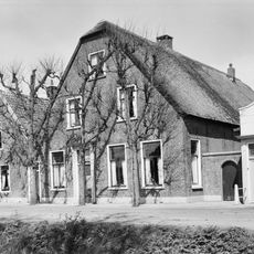 Graaf Florisweg 4, Nieuwerbrug