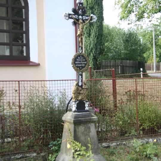 Kříž v Otavožatech