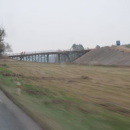 Most přes dálnici D4 severně od Malčic