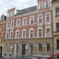 Mietshaus in geschlossener Bebauung Kreherstraße 11