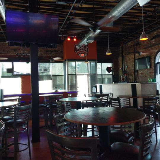 656 Sports Bar & Grille