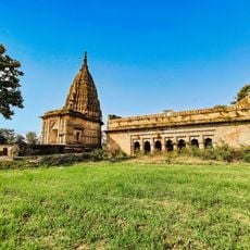 Vanavasi Temple and Dharmashala, Orchha