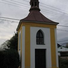 Kaple u obecního úřadu ve Vrátnu