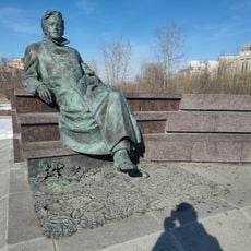 Памятник Чехову на территории МГУ