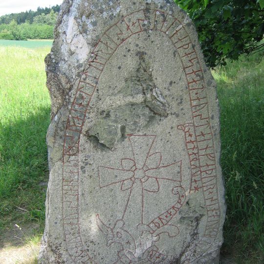 Uppland Runic Inscription 135