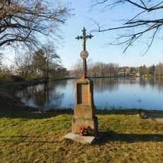 Kříž u Hliněného rybníka ve Struhařově