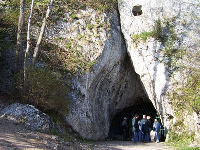 Entrance 1