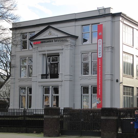 Spoorlaan 434, Tilburg