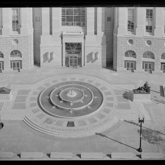 Oscar Straus Memorial