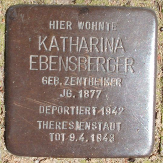 Stolperstein en memoria de Katharina Ebensberger