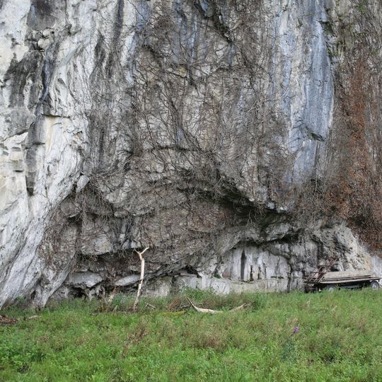 Abri sous-roche des Mûriers, occupation du Néolithique, de l'âge du Bronze et de l'époque romaine