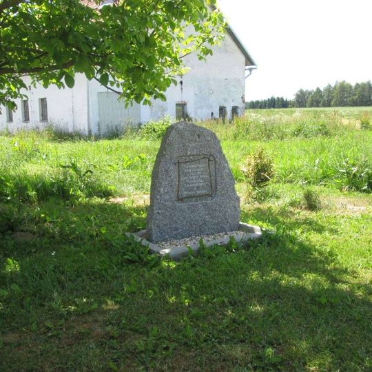 Památník nalezení zlatých dukátů u Babína