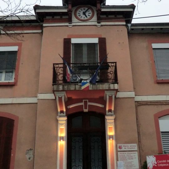 Town hall of Crépieux-la-Pape