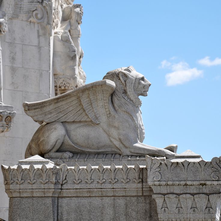Lion en granite
