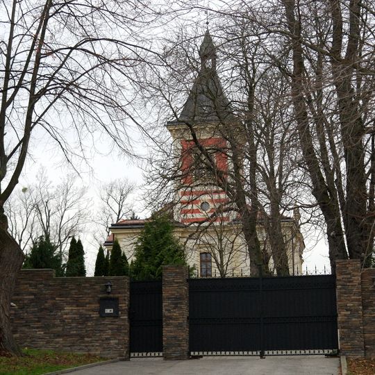 Kaštieľ a park, kaštieľ