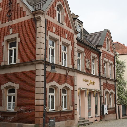 Wohn- und Geschäftshaus in Neurenaissance