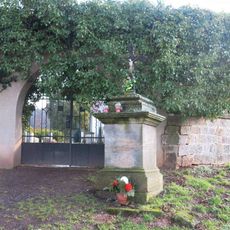 Kříž u hřbitova v Žireči