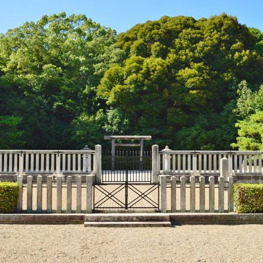 Saki Ishizuka-yama Kofun