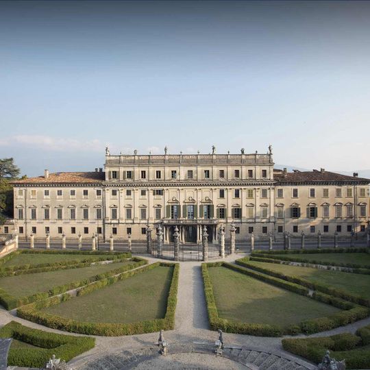 Villa Bettoni, Gargnano