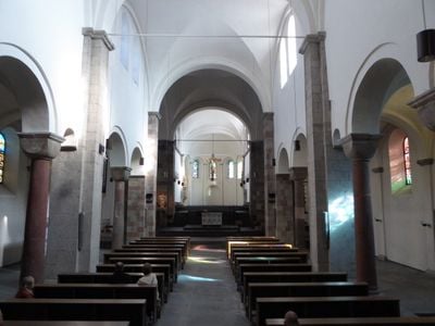 Interior 0