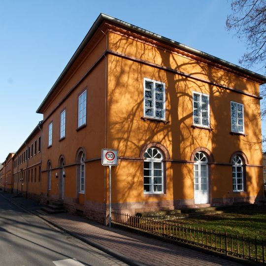 Ehemaliger Dienerschaftsbau