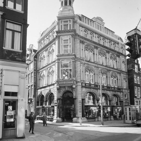 Winkelpand in neo-Venetiaanse renaissancestijl