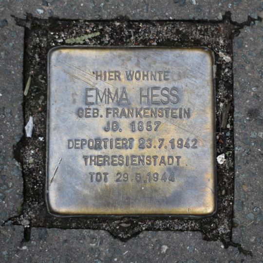 Stolperstein en memoria de Emma Hess