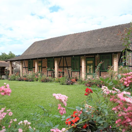 Imóvel situado à Rua Testo Alto, 8.019