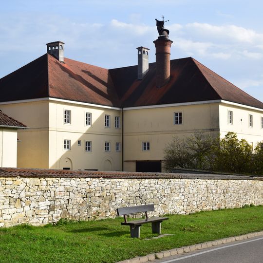 Schloss Römerstraße 1 in Denkendorf