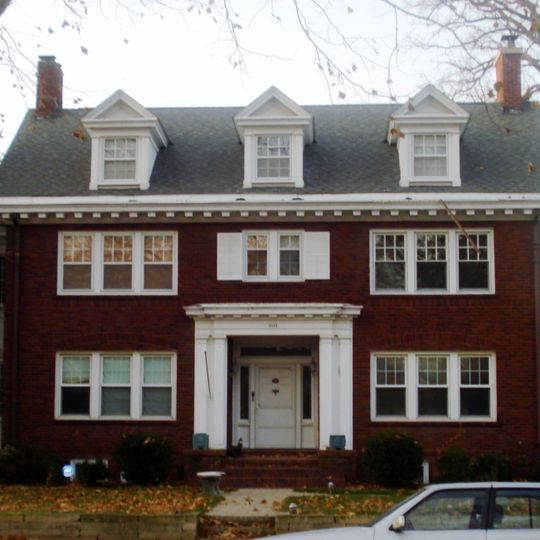 William and Sue Damour House